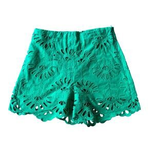 Zara Green Eyelet Embroidered Shorts Women's Medium Scallop Hem Lined Summer